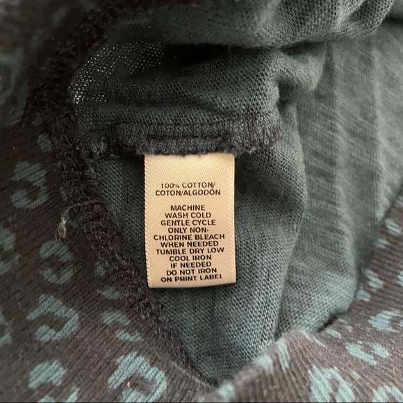 Loft Leopard Long Sleeve - Picture 4 of 5